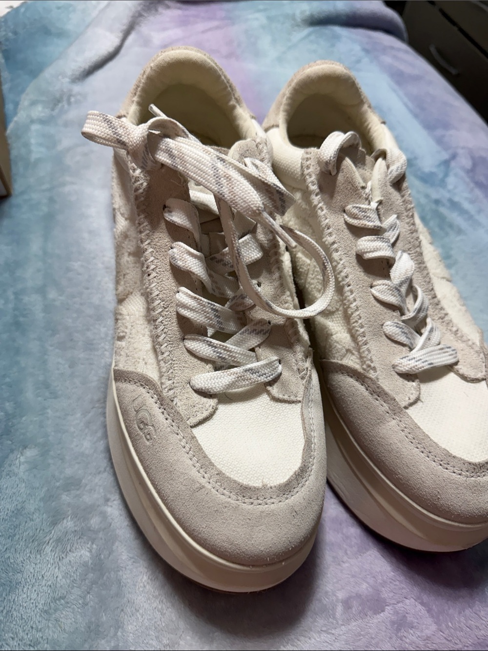UGG Women's Cream & Beige Sneakers